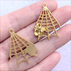 Spider Web and Spider Pendant | Insect Charm | Halloween Craft DIY | Kawaii Gothic Jewelry DIY (3 pcs / Gold / 23mm x 32mm)