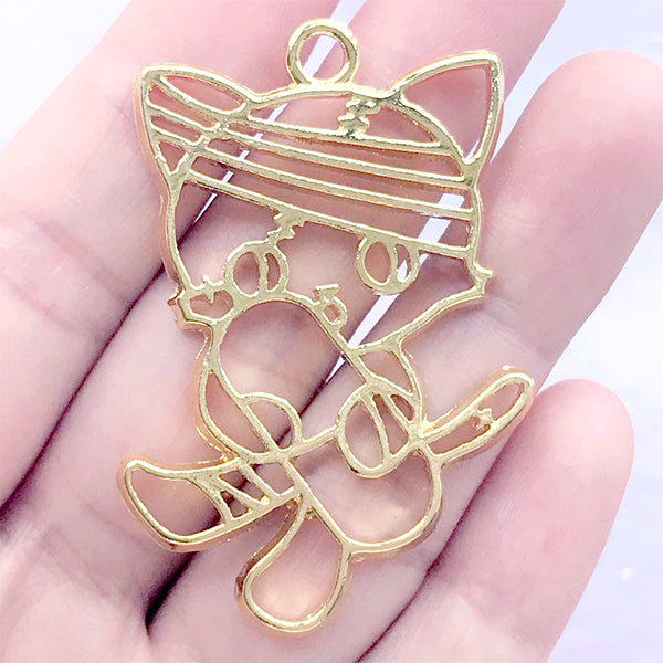 Kawaii Goth Kitty with Pill Open Bezel Charm | Cute Gothic Cat Deco Frame | UV Resin Jewellery Making (1 piece / Gold / 32mm x 50mm)