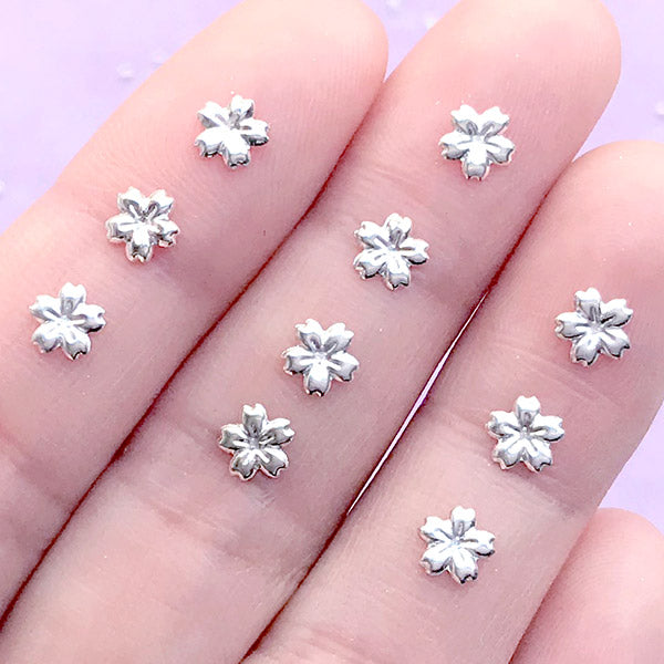Cherry Blossom Floral Resin Inclusions | Mini Sakura Embellishment for UV Resin Craft | Flower Floating Charm (10 pcs / 5mm / Silver)