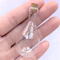 Miniature Chianti Bottle | Dollhouse Fiasco Bottle | Doll House Wine Glass Bottle | Mini Food Craft Supplies (1 piece / 25mm x 51mm)