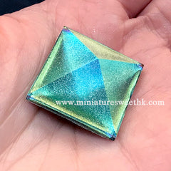 Glittery Chameleon Pigment Powder | Iridescent Colour Shifting Colorant | Resin Art Supplies (Green Blue Gold / 0.5 gram)