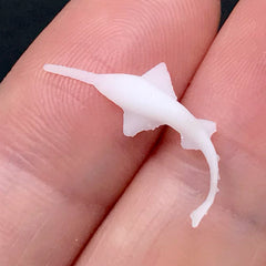 Miniature Marlin Fish Figurine | 3D Marine Animal Resin Inclusion | Mini Ocean Life for Underwater Resin World DIY (1 piece / 7mm x 19mm)
