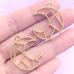 Geometric Moon Open Bezel for UV Resin Filling | Kawaii Deco Frame | Resin Jewellery Supplies (2 pcs / Gold / 24mm x 29mm)