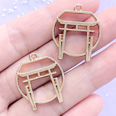 Torri Gate Open Bezel | Japanese Temple Shrine Pendant | Japan Travel Charm | UV Resin Craft Supplies (2 pcs / Gold / 22mm x 25mm)