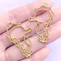 Seahorse Open Bezel Charm | Marine Life Deco Frame for UV Resin Filling | Kawaii Resin Jewelry Making (2 pcs / Gold / 23mm x 38mm)