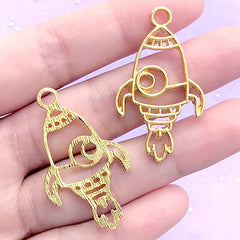 Spacecraft Open Bezel | Rocket Ship Charm | Spaceship Deco Frame for UV Resin Filling | Kawaii Jewelry DIY (2 pcs / Gold / 23mm x 39mm)