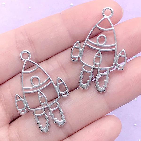Spaceship Open Bezel for UV Resin Filling | Kawaii Rocket Ship Pendant | Spacecraft Deco Frame (2 pcs / Silver / 23mm x 34mm)