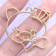 CLEARANCE Kawaii Pig with Crown Open Bezel | Resin Jewellery DIY | Animal Open Frame for UV Resin Filling (1 piece / Gold / 39mm x 38mm)