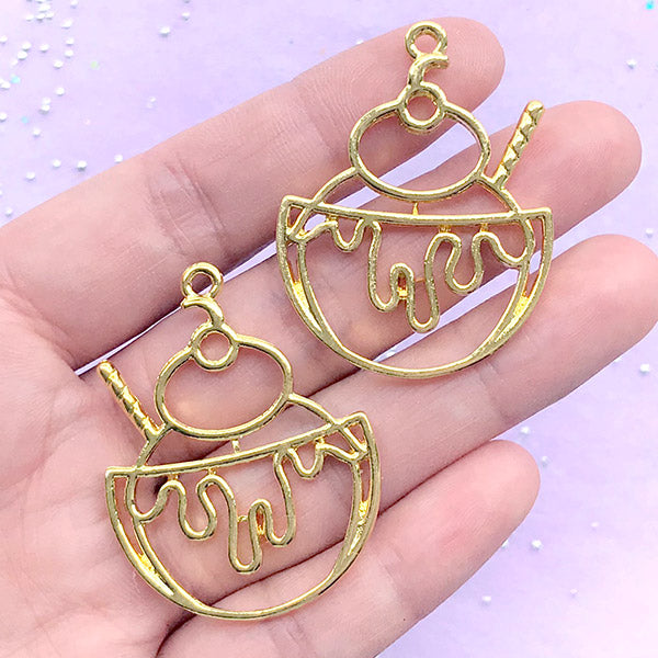 Drippy Parfait Sundae Open Bezel Charm | Ice Cream Bowl Pendant | Kawaii Food Deco Frame for UV Resin Filling (2 pcs / Yellow Gold / 32mm x 41mm)