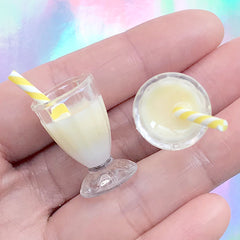 Miniature Magical Beverage with Straw | Dollhouse Cocktail Charm | Mini Doll Drink | Kawaii Jewelry Supplies (2 pcs / Yellow / 16mm x 25mm)