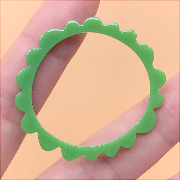 Irregular Circle Open Back Bezel for UV Resin Filling | Acrylic Round Deco Frame | Kawaii Retro Charm (1 Piece / Green / 39mm)