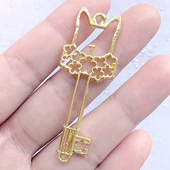 Kawaii Kitty Key Open Bezel Charm | Floral Cat Key Pendant | Animal Deco Frame for UV Resin Filling (1 piece / Gold / 21mm x 55mm)