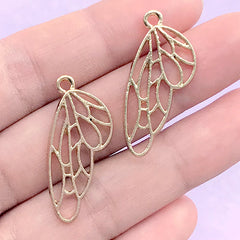 Hollow Butterfly Wing Open Bezel for UV Resin Filling | Insect Charm | Kawaii Deco Frame | Resin Jewellery DIY (2 pcs / Gold / 13mm x 31mm)