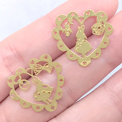 Alice in Wonderland Heart Lace Metal Bookmark Charm | Fairy Tale Deco Frame for UV Resin Filling | Kawaii Open Bezel (2 pcs / 21mm x 19mm)