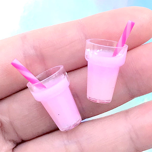 Miniature Magical Drink Charm | Dollhouse Cocktail with Straw | Doll Food Craft Supplies | Kawaii Sweet Deco (2 pcs / Purple Pink / 13mm x 18mm)