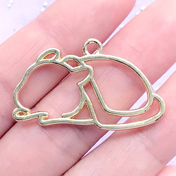 Animal Sleeping in Blanket Open Bezel Pendant | Cute Deco Frame for UV Resin Filling | Kawaii Jewelry DIY (1 piece / Gold / 35mm x 21mm)