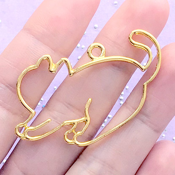 Stretching Cat Open Bezel | Pet Charm | Animal Deco Frame for UV Resin Filling | Kawaii Jewelry Supplies (1 piece / Gold / 40mm x 35mm)