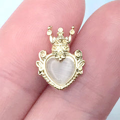 Royal Heart Nail Charm with Fake Gemstone | Luxury Embellishment for Nail Design | Kawaii Resin Art Supplies (1 piece / Gold / 10mm x 13mm)