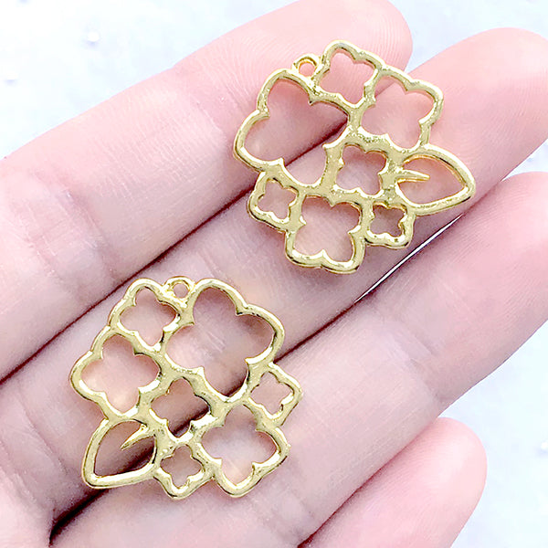 Hydrangea Bouquet Open Bezel Charm | Flower Deco Frame for UV Resin Filling | Floral Pendant (2 pcs / Gold / 22mm x 22mm)