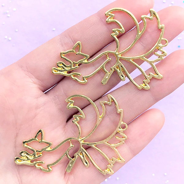 Five Tailed Fox Open Bezel Charm | Fox with 5 Tails Pendant | Fantasy Animal Deco Frame | UV Resin Craft (2 pcs / Gold / 38mm x 53mm)