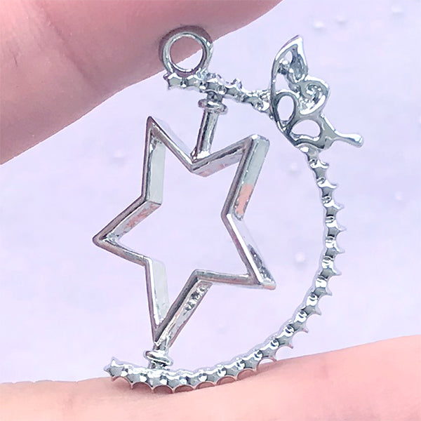 Rotary Star Open Bezel Pendant with Butterfly | Turnable Deco Frame for UV Resin Filling | Kawaii Jewelry DIY (1 piece / Silver / 24mm x 33mm)