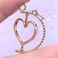 Spinning Heart Open Bezel Charm with Shooting Star | Rotary Deco Frame for UV Resin Filling | Turnable Pendant (1 piece / Gold / 23mm x 31mm)