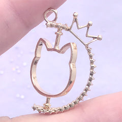 Cat Head Open Bezel with Crown | Rotary Deco Frame for UV Resin Filling | Kawaii Jewellery Making (1 piece / Gold / 23mm x 33mm)