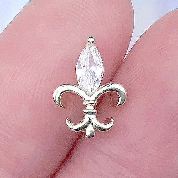 fleur de lis nail design