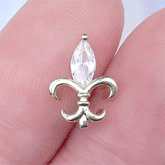 Fleur De Lis Rhinestone Nail Charm | Luxury Royal Flower Embellishment | Bling Bling Nail Art Supplies (1 piece / Gold / 8mm x 12mm)