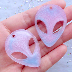 Decoden Cabochons | Alien Head Charms | Sci Fi Phone Case Deco | Shimmer Cabochon | Kawaii Resin Pieces (2pcs / 29mm x 40mm / Flatback)