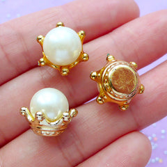 Crown with Pearl Cabochon in 3D | Hair Bow Center | Kawaii Craft Supplies | Embellishments for Fairy Bottle | Decoden Phone Case (6pcs / 15mm x 12mm)