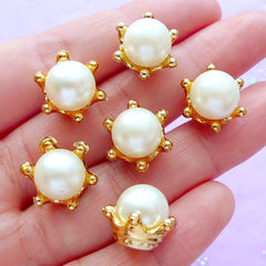 Crown with Pearl Cabochon in 3D | Hair Bow Center | Kawaii Craft Supplies | Embellishments for Fairy Bottle | Decoden Phone Case (6pcs / 15mm x 12mm)