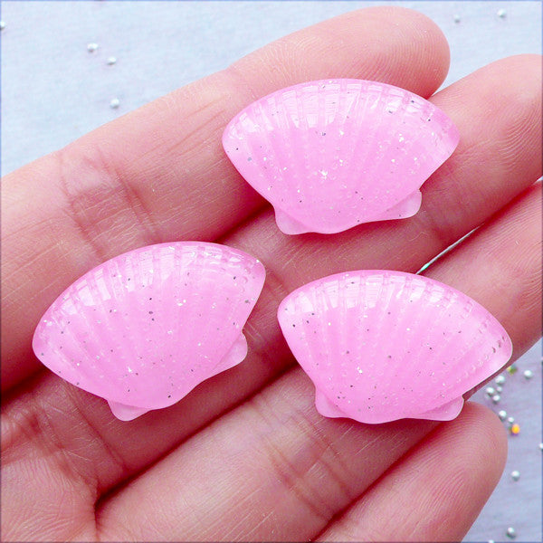 Glittery Sea Shell Cabochons | Pastel Kei Cabochons with Glitter | Kawaii Phone Case | Resin Decoden Cabochons | Mermaid Embellishments | Beach Party Supplies (3 pcs / Light Pink / 23mm x 15mm / Flat Back)