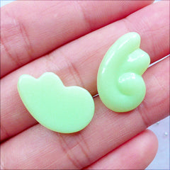 Resin Angel Wing Cabochons | Small Angel Wings Flatback | Magical Girl Decoden Cabochons | Kawaii Mahou Kei Jewelry DIY | Angel Wing Earrings Making (2pcs / Mint Green / 12mm x 20mm / Flat Back)