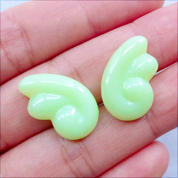 Resin Angel Wing Cabochons | Small Angel Wings Flatback | Magical Girl Decoden Cabochons | Kawaii Mahou Kei Jewelry DIY | Angel Wing Earrings Making (2pcs / Mint Green / 12mm x 20mm / Flat Back)