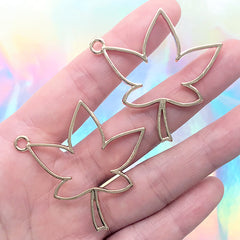 Maple Leaf Open Back Bezel Charm | Leaf Outline Pendant | UV Resin Jewelry Supplies | Kawaii Craft Materials (2 pcs / Gold / 39mm x 41mm)