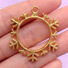 Snowflake Open Backed Bezel Charm | Snow Flake Pendant | Christmas Deco Frame | UV Resin Jewellery DIY (1 piece / Gold / 34mm x 38mm)