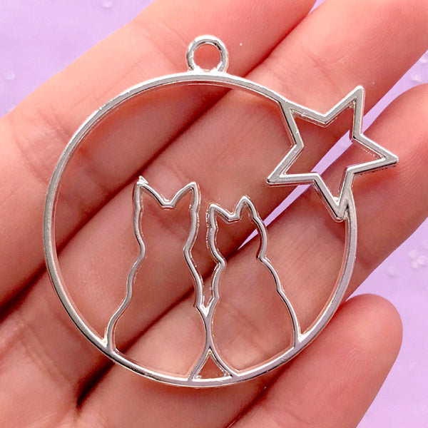 Star and Cat Couple Open Bezel Charm | Round Deco Frame for UV Resin Filling | Kawaii Resin Jewellery Supplies (1 piece / Silver / 44mm x 43mm / 2 Sided)