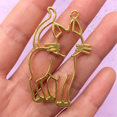 Manga Cat Open Bezel Charm | Kitty Deco Frame for UV Resin Filling | Kawaii Anime Jewelry Supplies (1 piece / Gold / 33mm x 50mm)