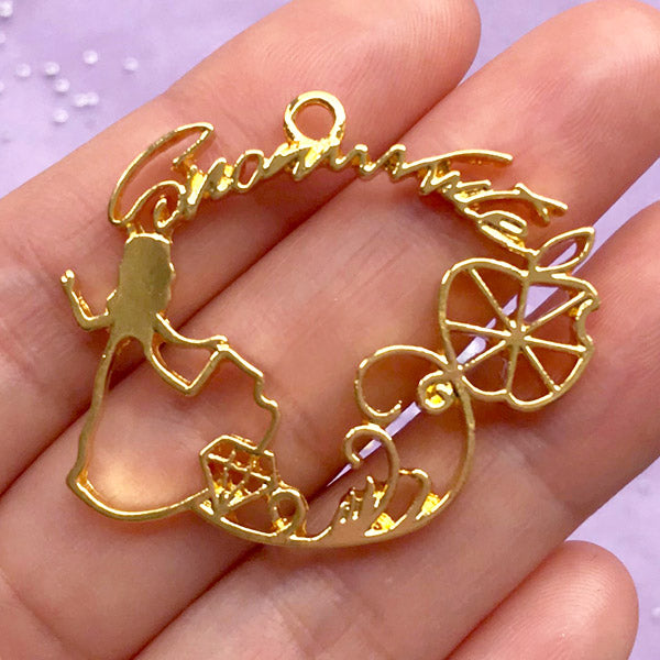 CLEARANCE Fairytale Princess Open Bezel Pendant for UV Resin Filling | Fairy Tale Jewellery Making | Kawaii Craft Supplies (1 piece / Gold / 38mm x 33mm)