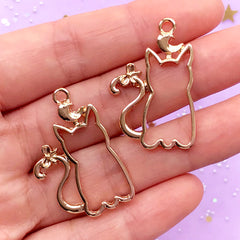 Kitty Open Bezel | Kawaii Kitten Charm | Moon Cat Pendant | Animal Deco Frame | UV Resin Craft Supplies (2pcs / Gold / 22mm x 33mm)