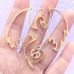 Magical Creature Open Back Bezel Pendant | Fantasy Phoenix Charm | Outlined Animal Deco Frame | UV Resin Crafts (1 piece / Gold / 60mm x 61mm)