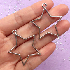 Star Open Backed Bezel Pendant | Kawaii Deco Frame for UV Resin Jewelry Making | Outlined Star Charm (2 pcs / Silver / 34mm x 37mm / 2 Sided)