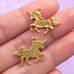 Small Unicorn Bezel Charm | Mythical Creature Pendant for UV Resin Painting | Magical Girl Jewelry Supplies (4pcs / Gold / 21mm x 15mm)