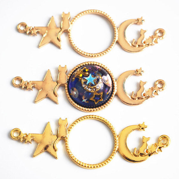 Magical Kitty with Moon and Star Open Bezel Connector Charm | Round Deco Frame for UV Resin Filling (1 piece / Gold / 23mm x 70mm)