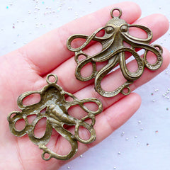 Large Octopus Charm Connector | Huge Octopus Pendant | Big Marine Life Charms | Animal Charm | Nautical Jewellery Making | Steampunk Jewelry Making | Charm Necklace (2 pcs / Antique Bronze / 48mm x 44mm)