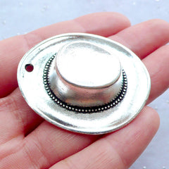 CLEARANCE Large Cowboy Hat Charm in 3D | Big Cowgirl Hat Pendant | Country Western Cowboy Jewellery | Wild West Fashion Charm | Rodeo Charm (1 piece / Tibetan Silver / 36mm x 43mm)