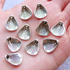 CLEARANCE Small Calla Lily Beads | Open Half Seashell Charms | Floral Pendant | Jewellery Craft Supplies | Silver Charms | Bracelet & Necklace Making (10 pcs / Tibetan Silver / 12mm x 14mm)