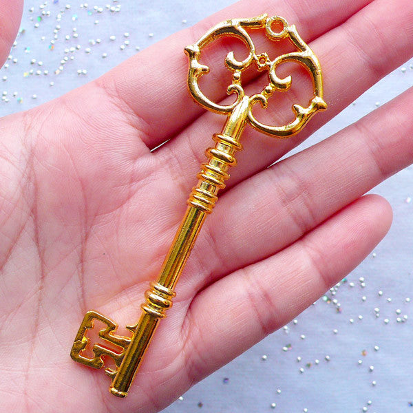 Fancy Key Charms | Large Skeleton Key Pendant | Filigree Victorian Antique Key Necklace Making | Princess Jewellery (1 Piece / Gold / 31mm x 83mm / 2