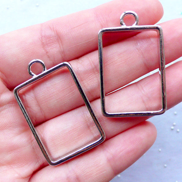 Rectangle Open Bezels | Outlined Charm | Hollow Rectangular Pendant | Deco Frame for UV Resin Art | Geometry Jewelry Making (Silver / 2pcs / 22mm x 36mm)